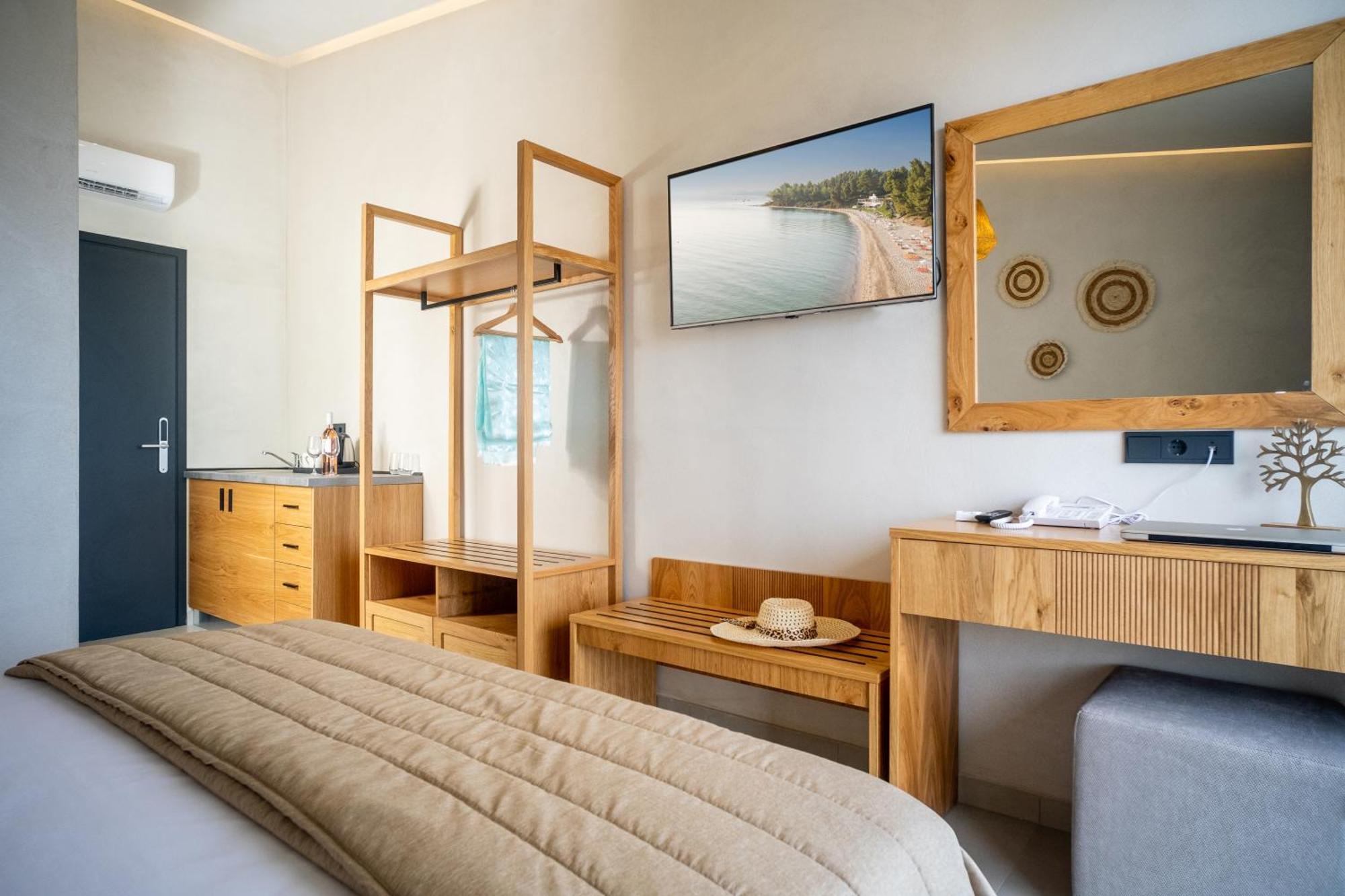 Luminous Luxury Living Aparthotel Kallithea  Ngoại thất bức ảnh