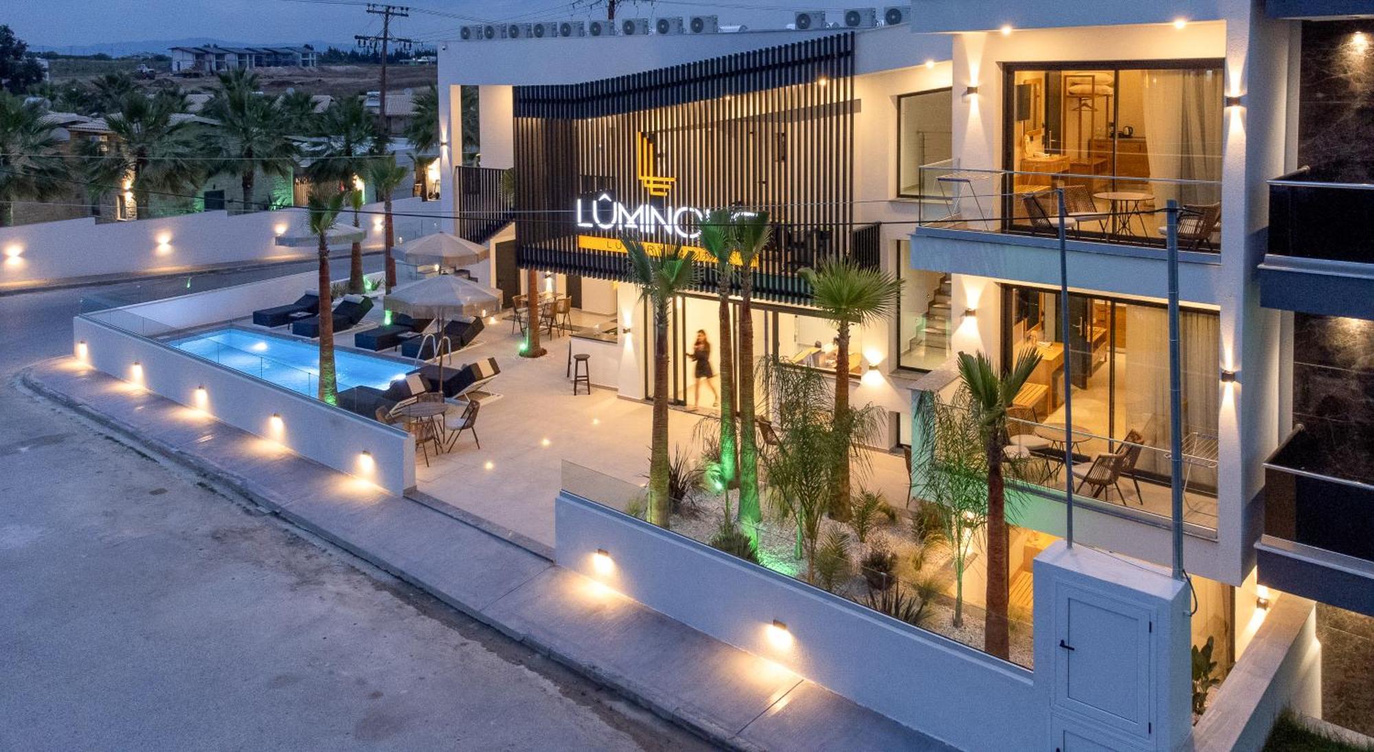 Luminous Luxury Living Aparthotel Kallithea  Ngoại thất bức ảnh