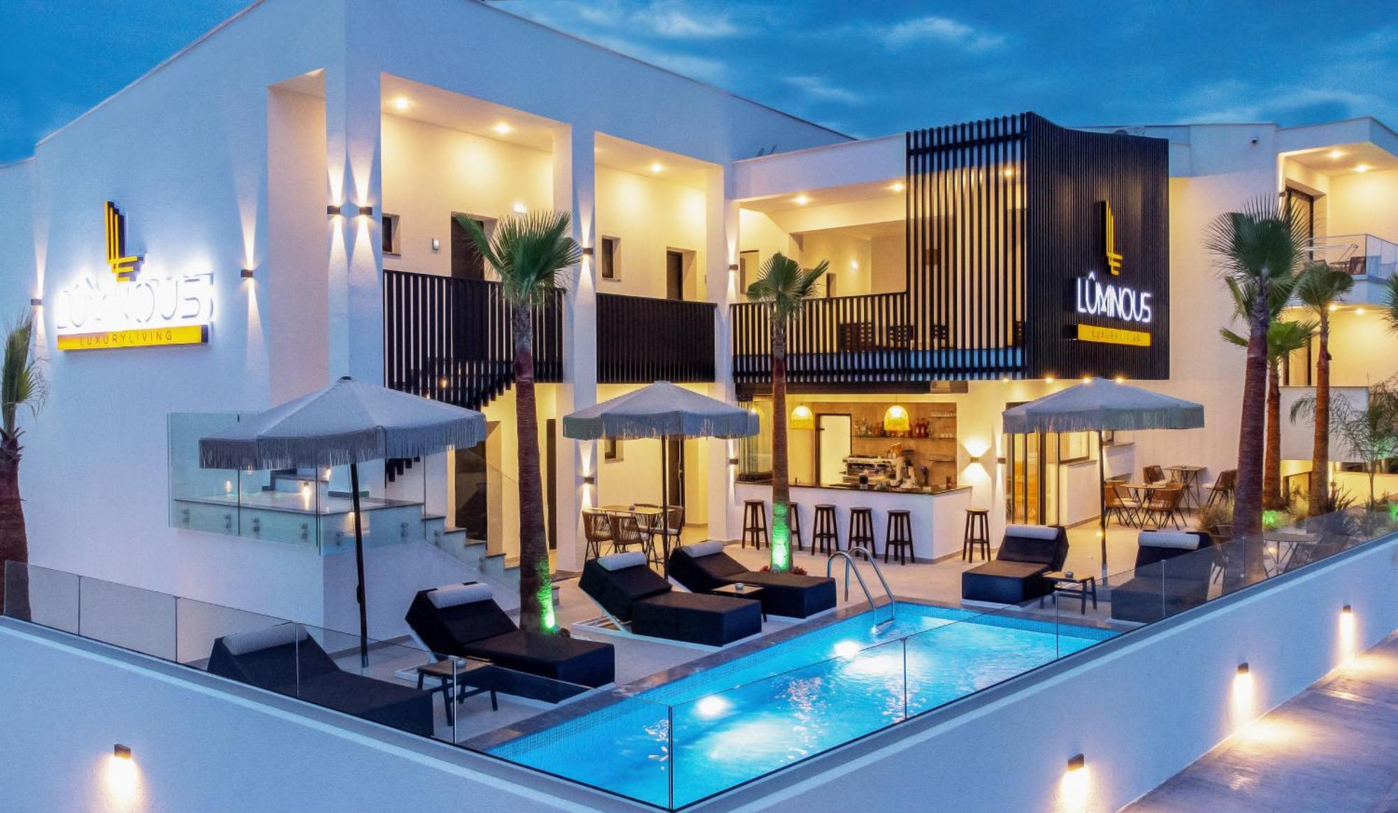 Luminous Luxury Living Aparthotel Kallithea  Ngoại thất bức ảnh