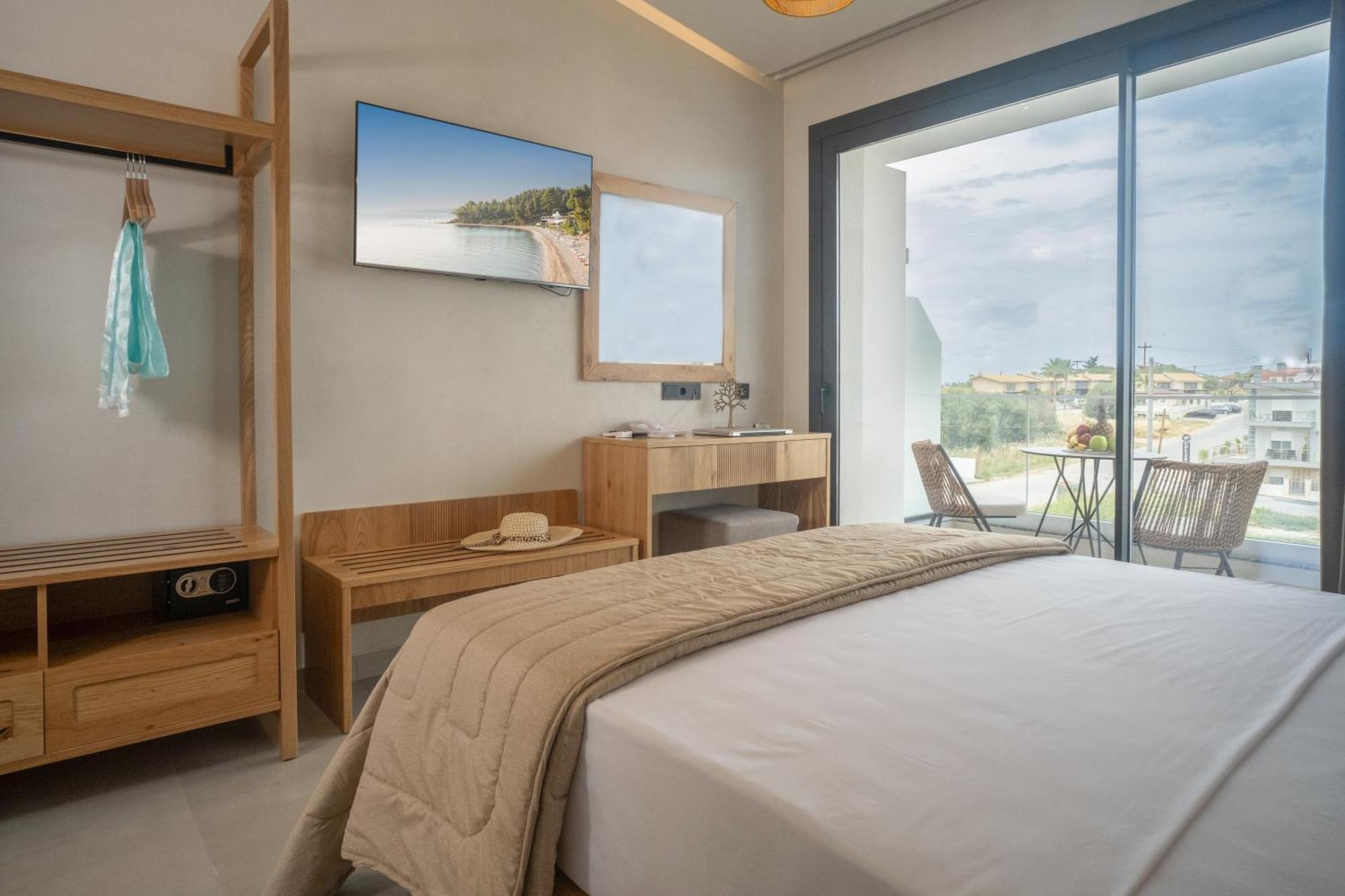 Luminous Luxury Living Aparthotel Kallithea  Ngoại thất bức ảnh