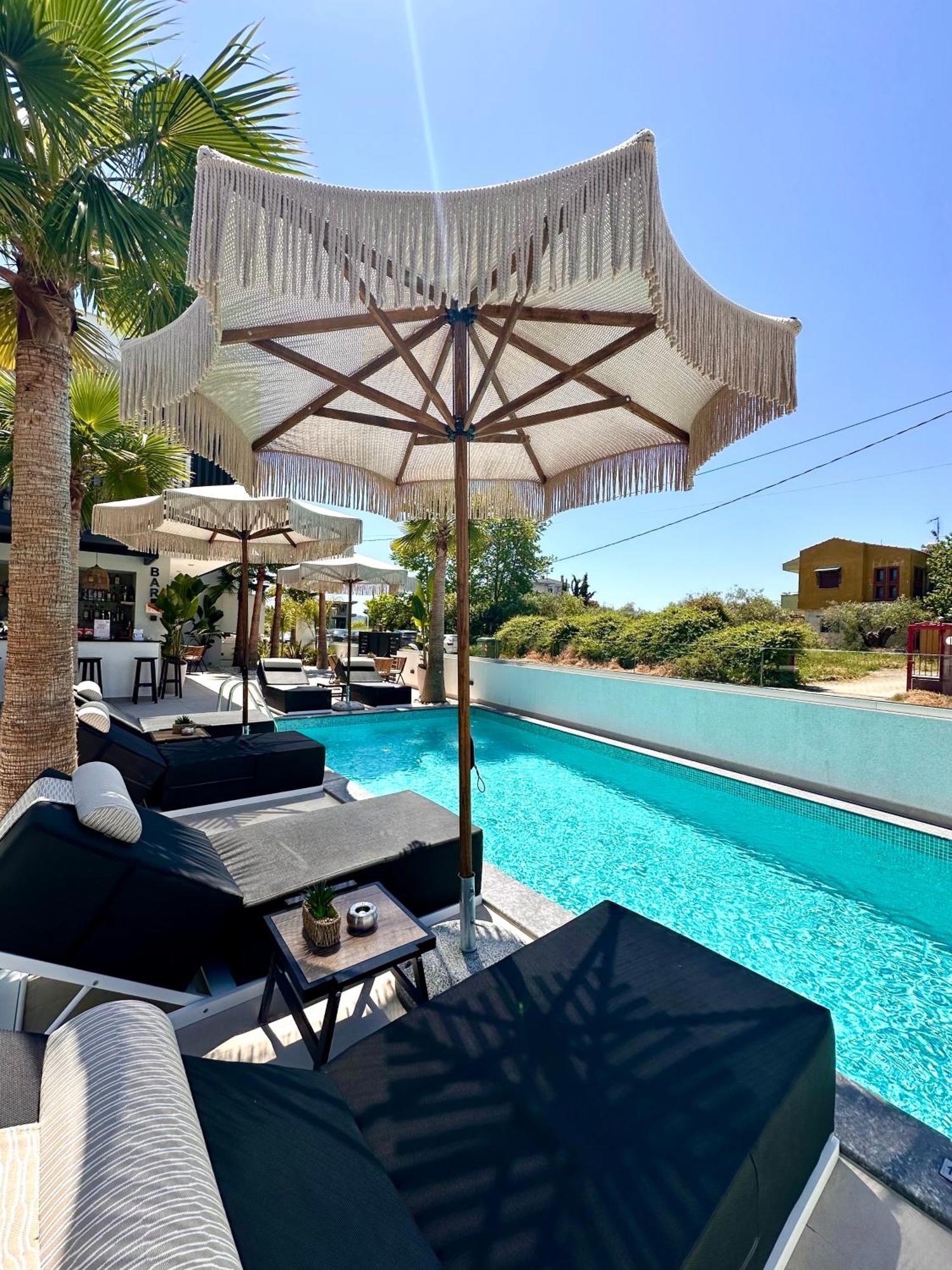 Luminous Luxury Living Aparthotel Kallithea  Ngoại thất bức ảnh