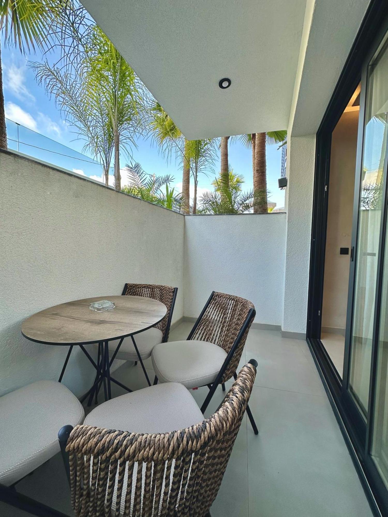 Luminous Luxury Living Aparthotel Kallithea  Ngoại thất bức ảnh